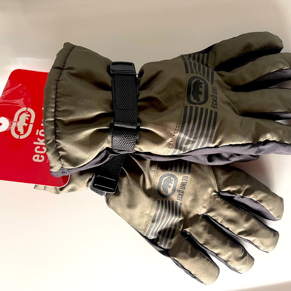 NWT 
Ecko Gloves Color OD Green/ Black Size XL 
Rhino Brand
100% Polyester